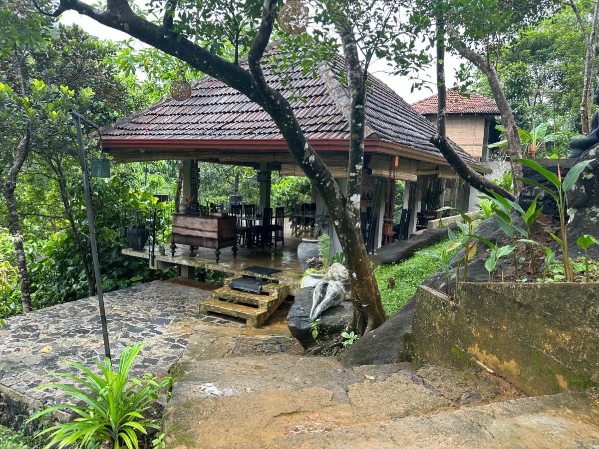 Jansen'S Bungalow Sinharaja Rainforest Retreat Kudawe Exterior foto